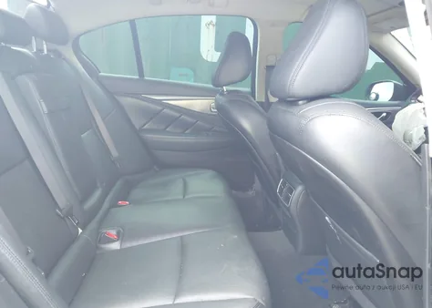 2015 Infiniti Q50 Premium/Sport z USA, uszkodzony, nr VIN JN1BV7AP2FM337093